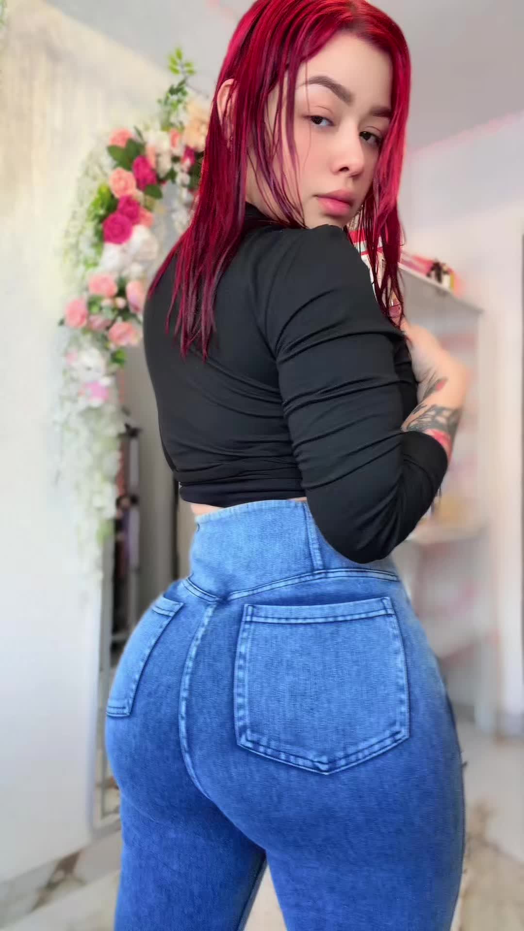 @๐ LA PONY ๐