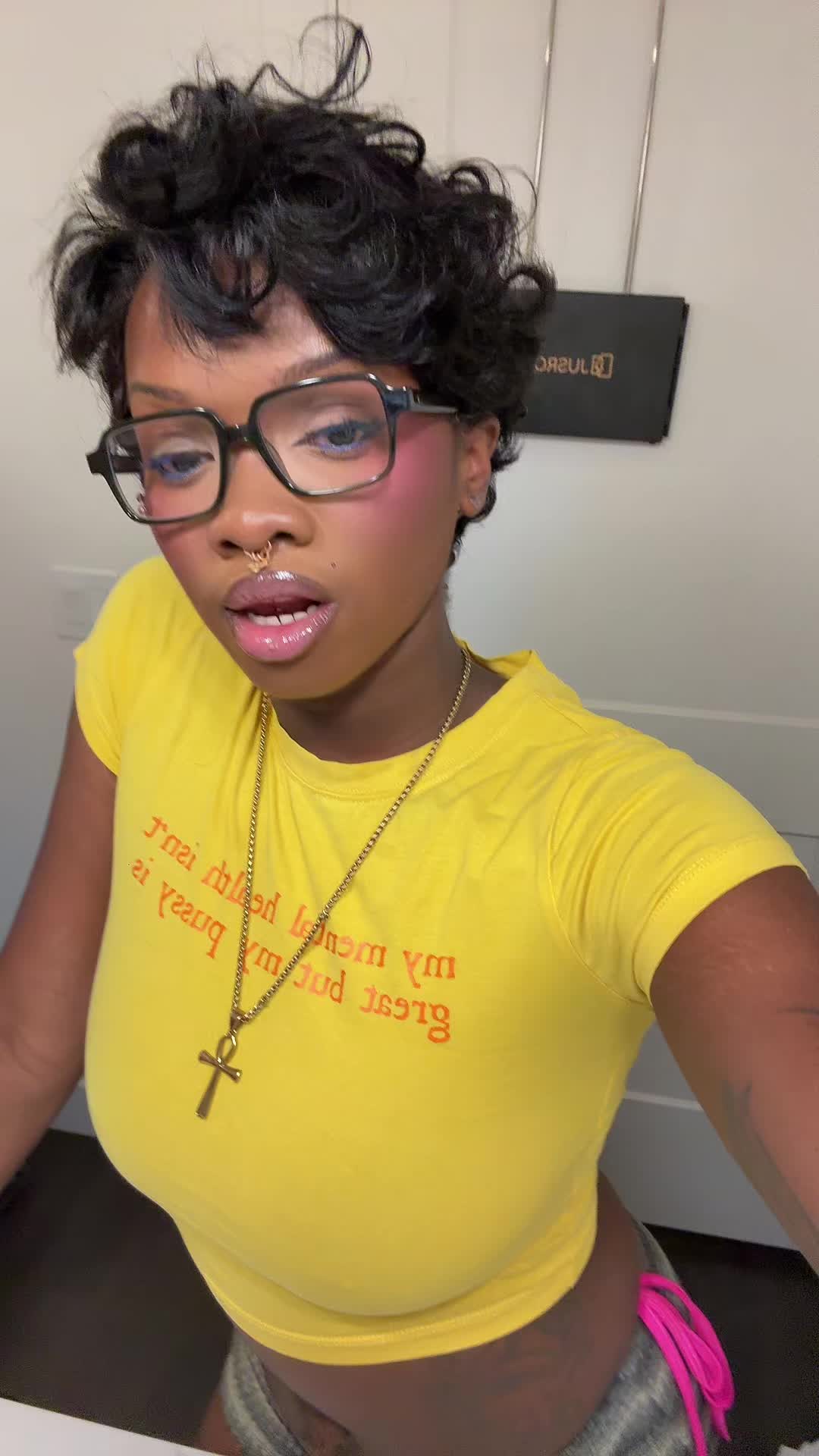 @evilfemmelesbian