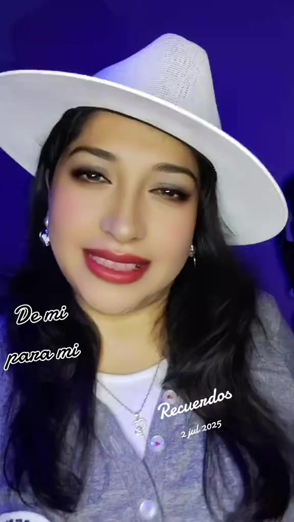 @elvirita la pueblerina