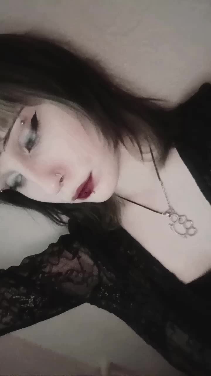 @𝔳𝔬𝔩𝔡𝔢𝔪𝔞𝔯𝔞