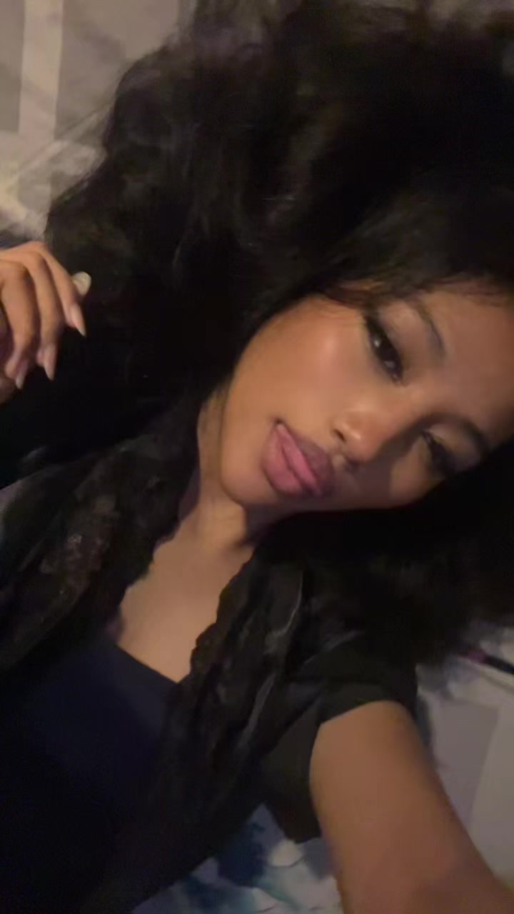 @Adriana