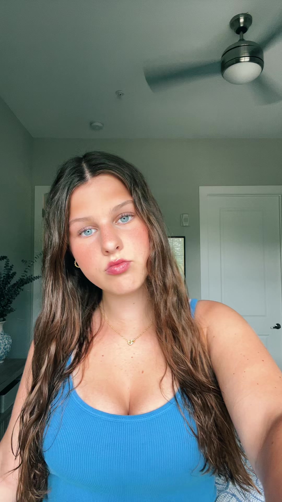 @vivienne
