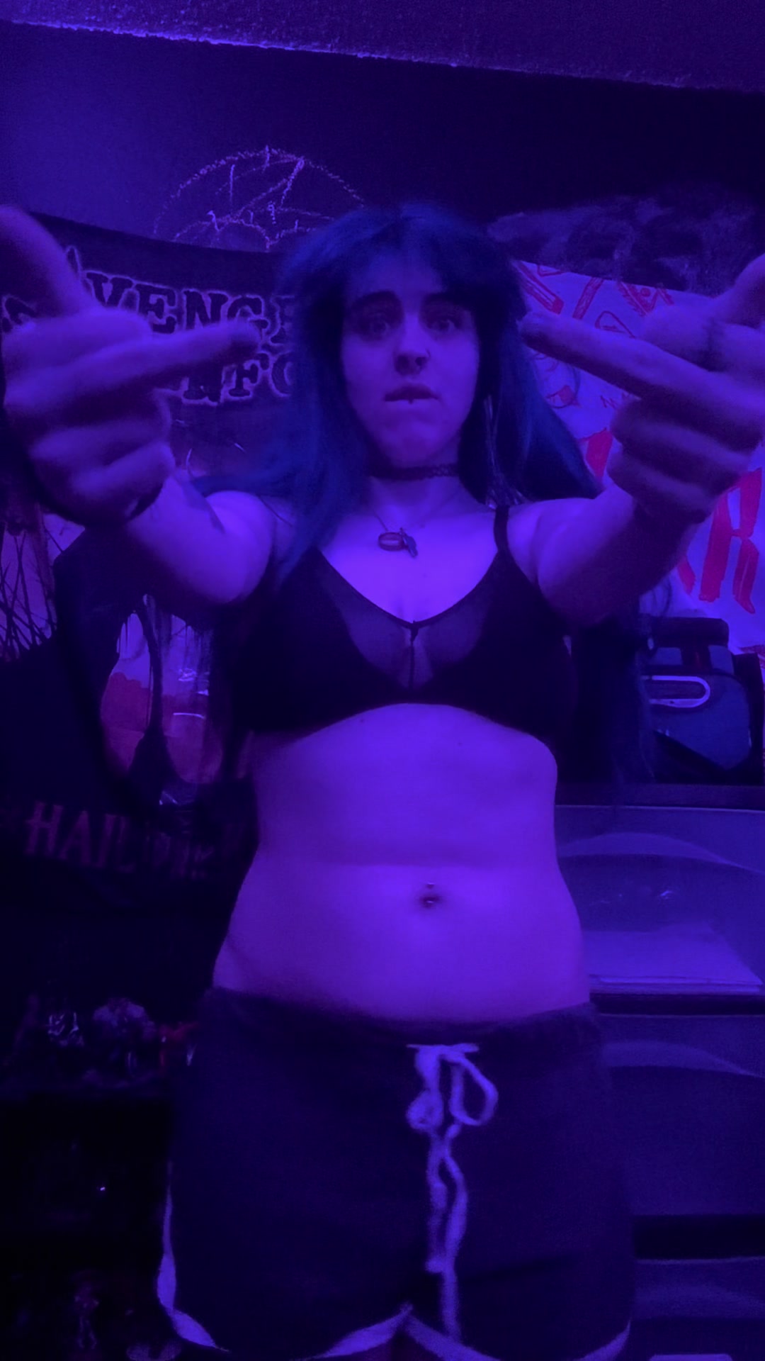 @Ez