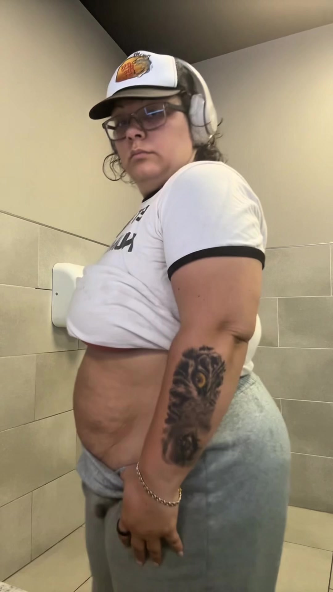 @Thefinestcurves