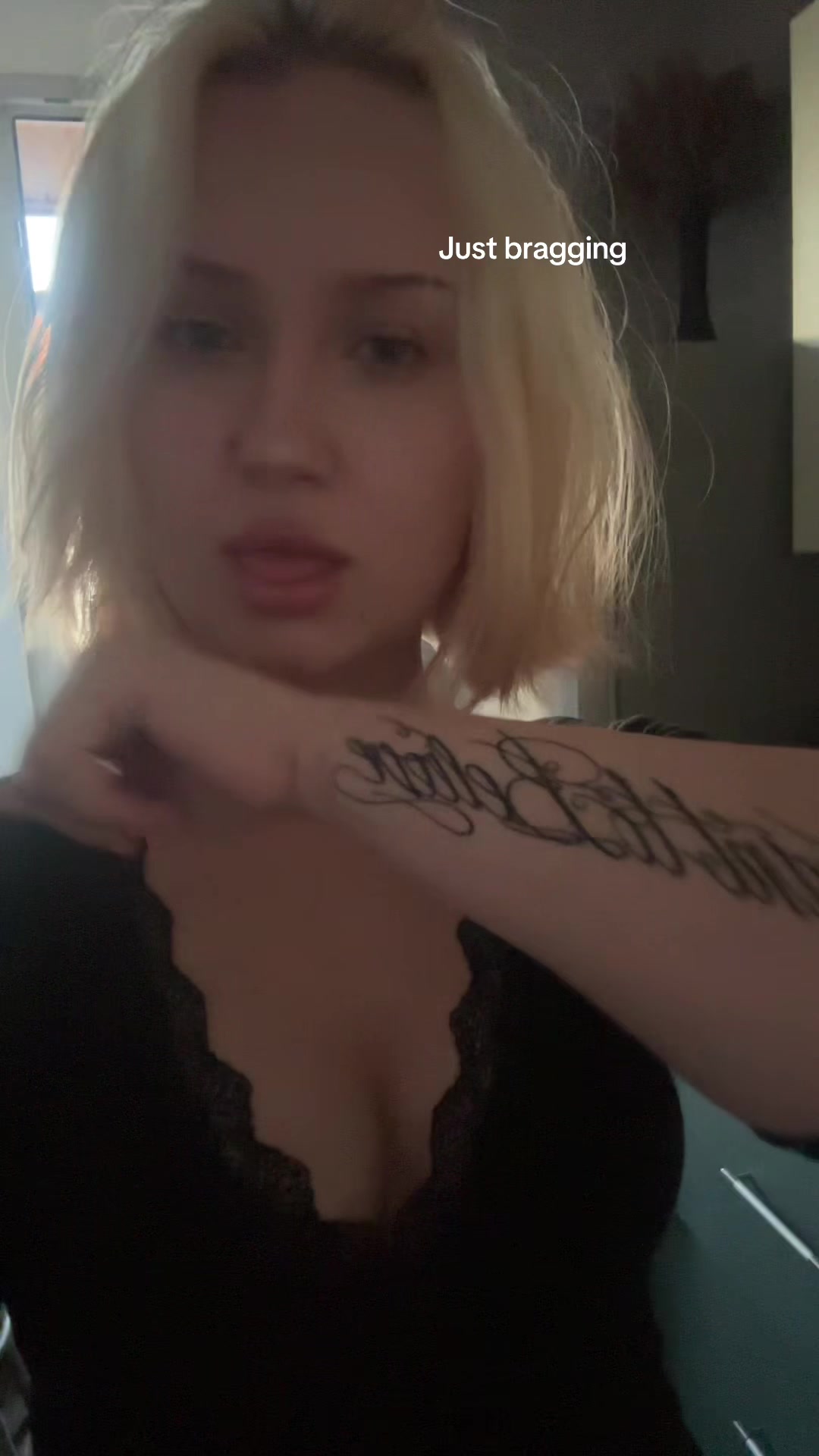 @feelii