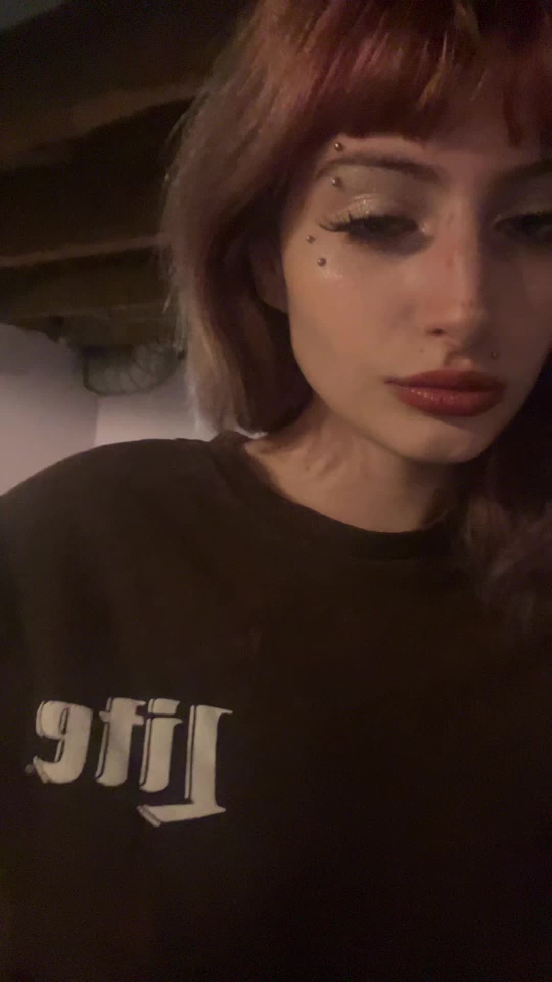 @delilah 🐝💛