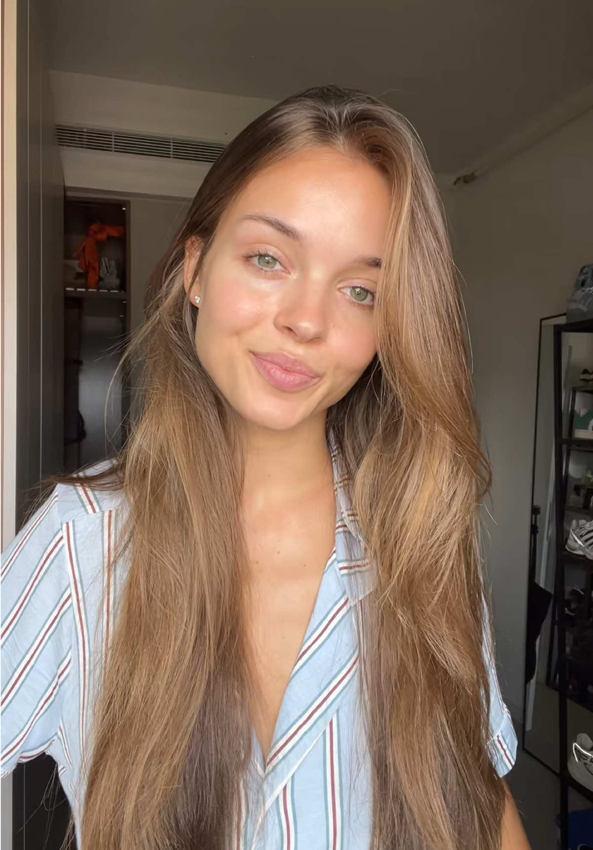 @Anna Zak