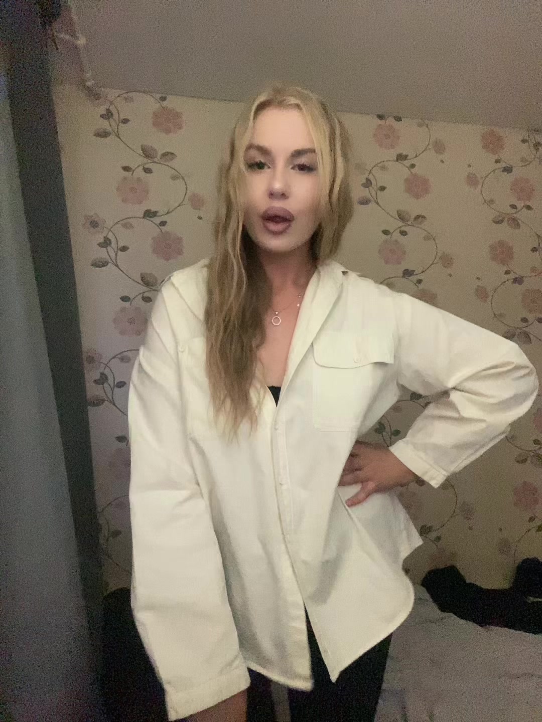 @L.