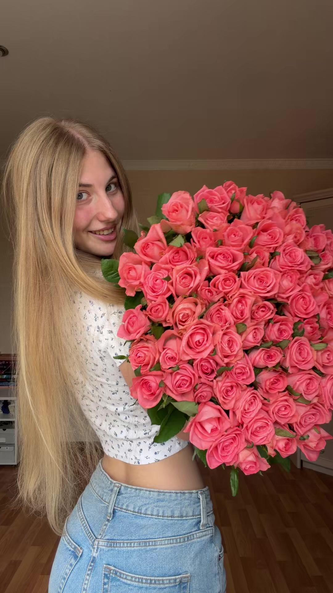 @Blondinka