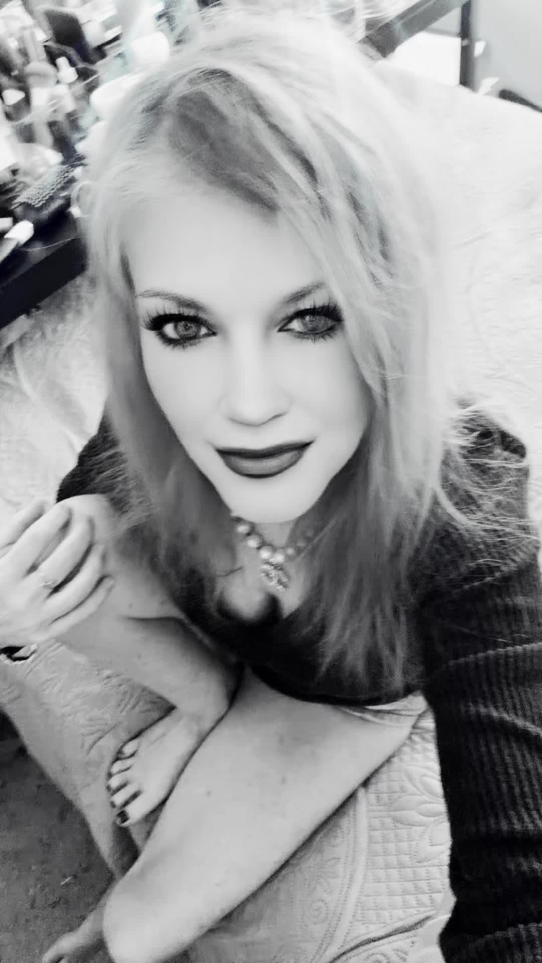 @🎶💐💜🖤❤️PRINCESS❤️🖤💜💐🎶