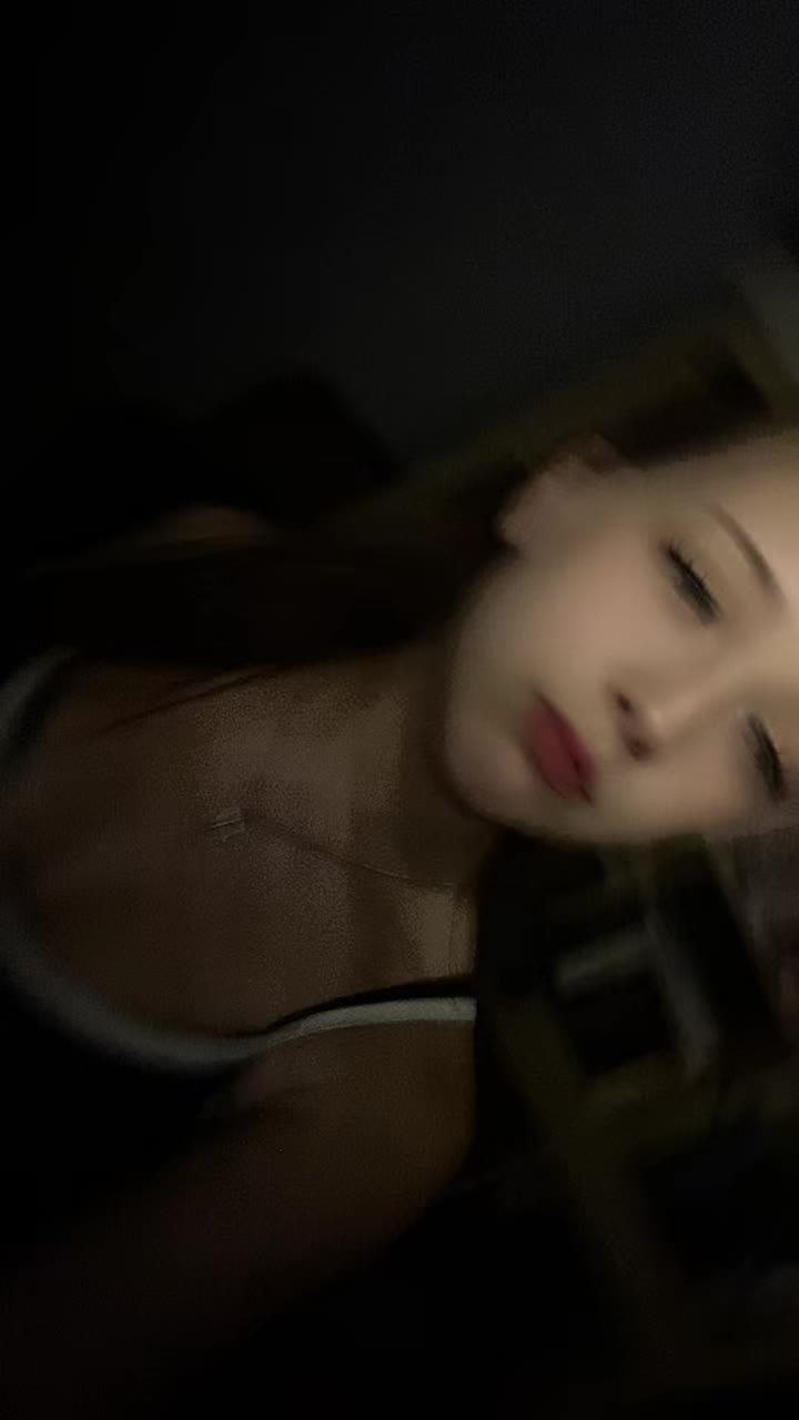 @Ellaa💭🤍