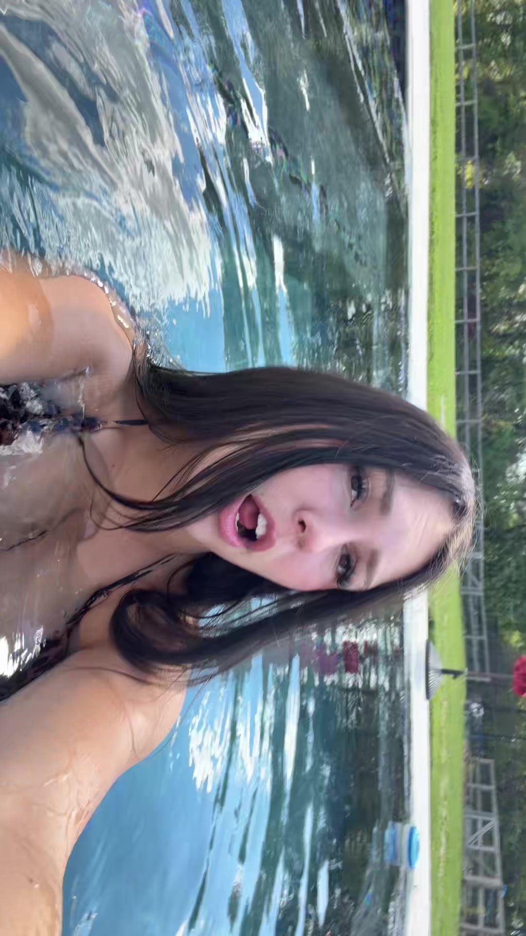 @Hot Tub Girl