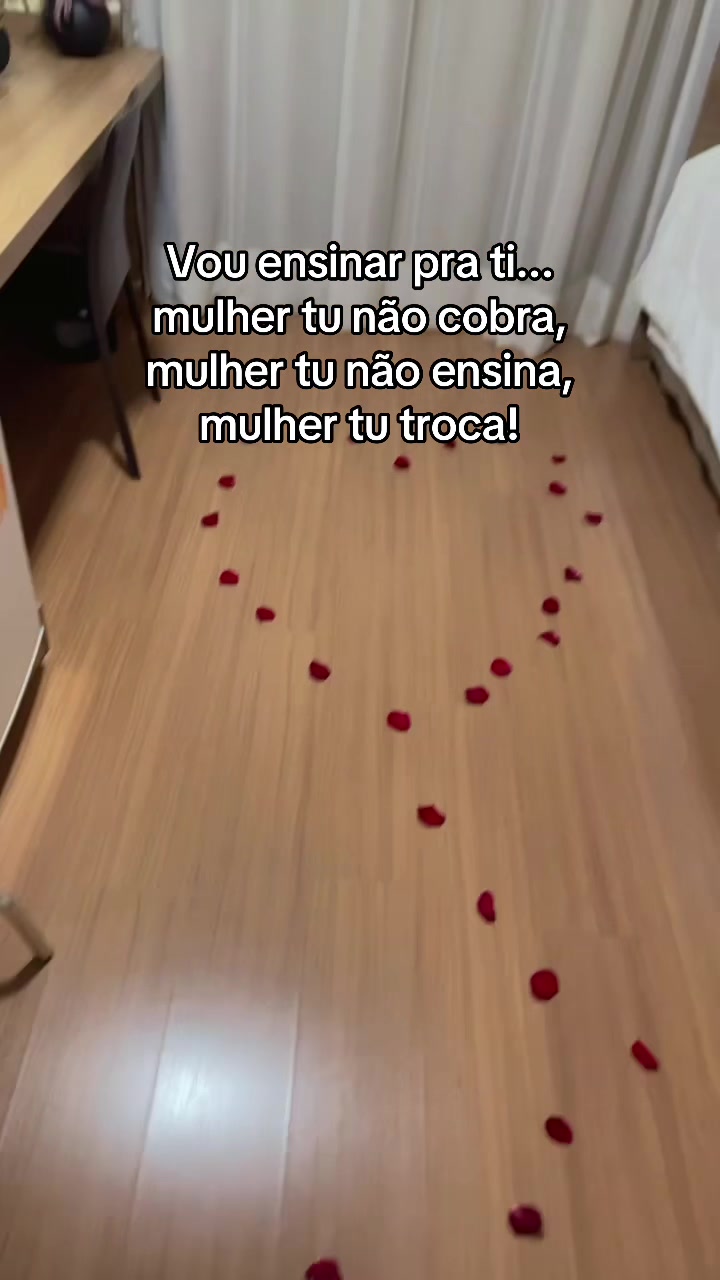 @Vitorino