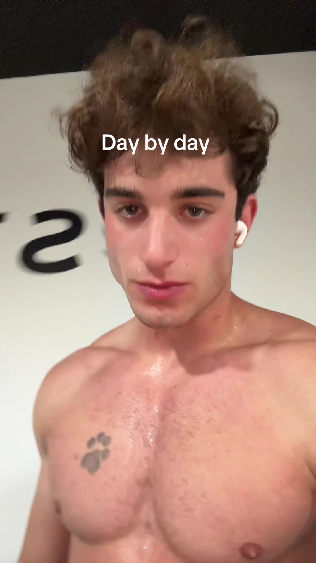@ommy