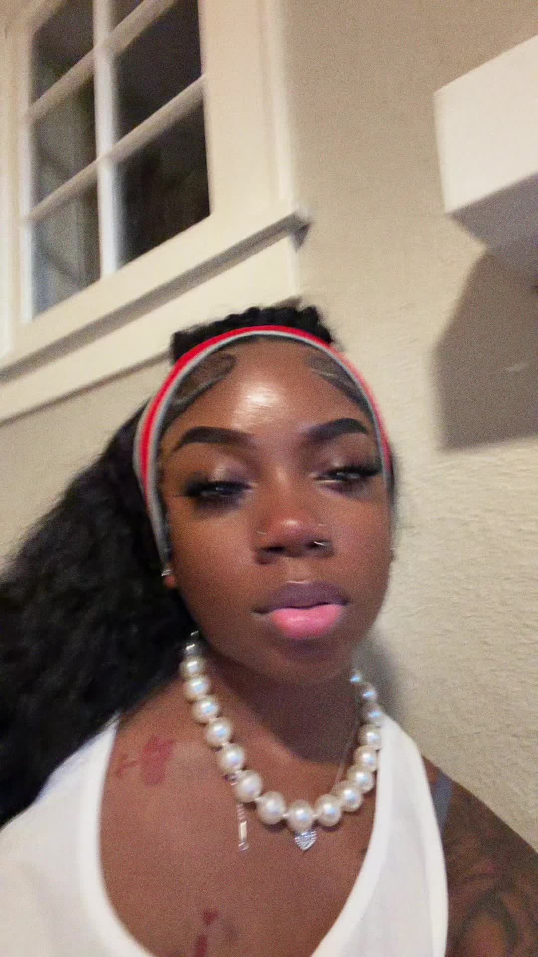 @hoodbarbieriri