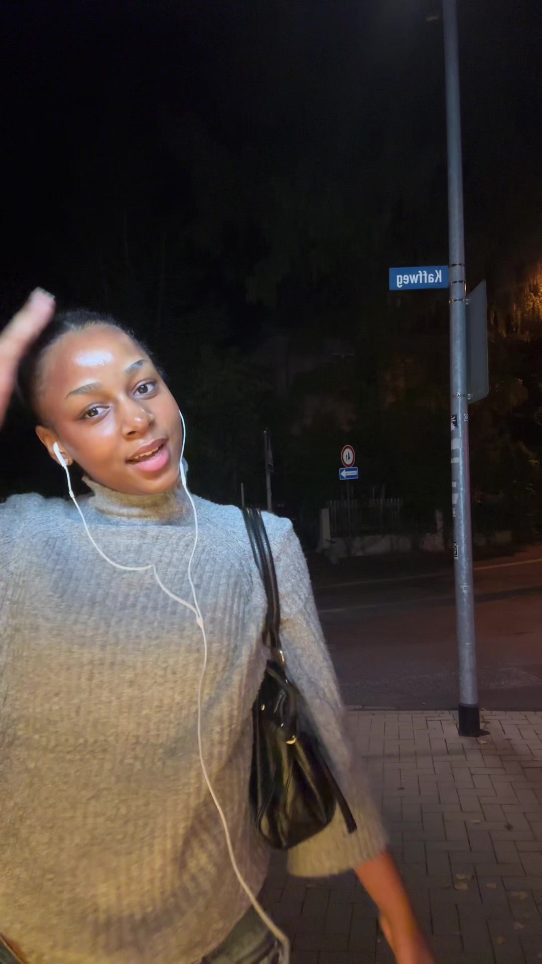@shanaz