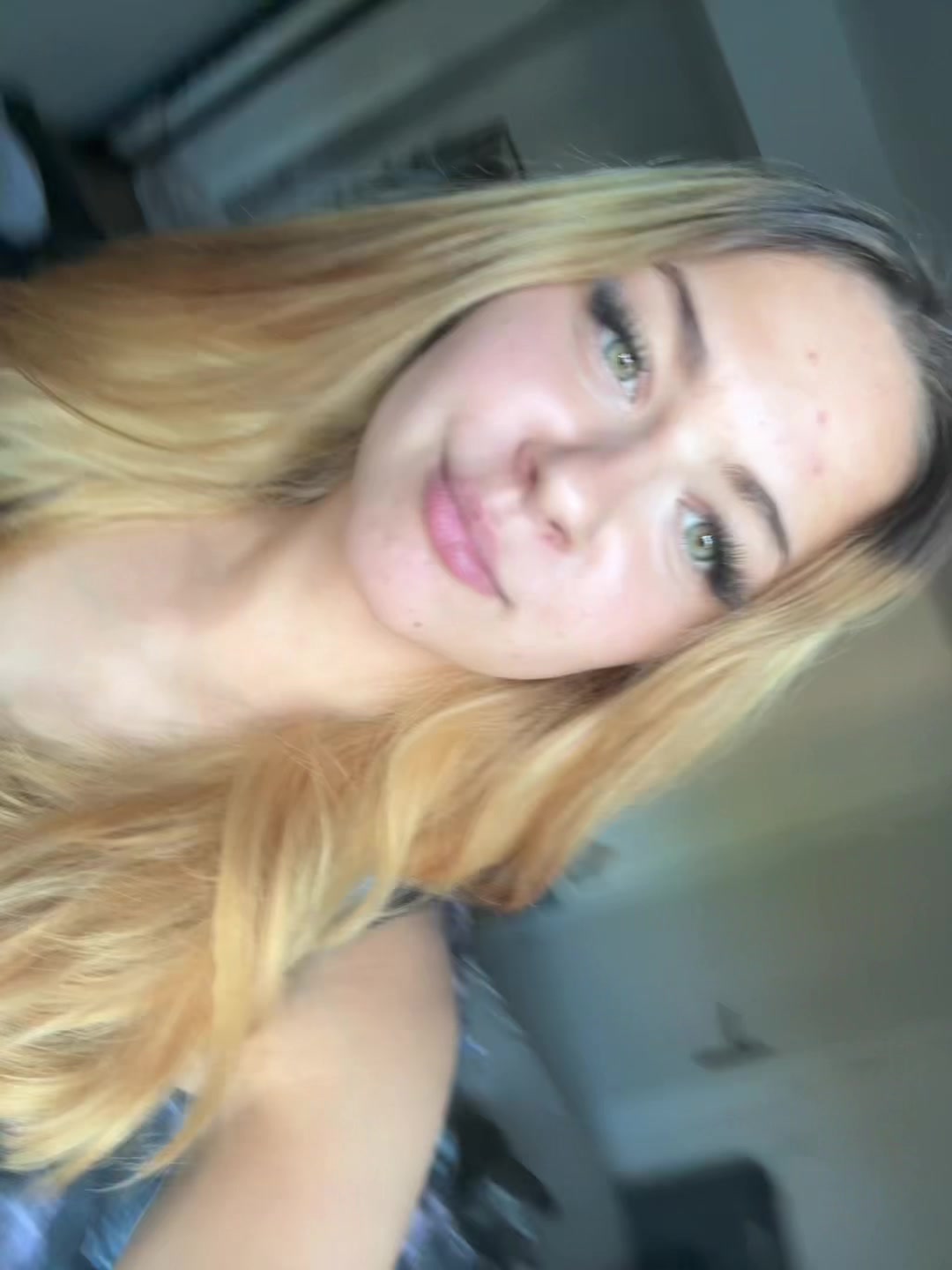 @xlenxq
