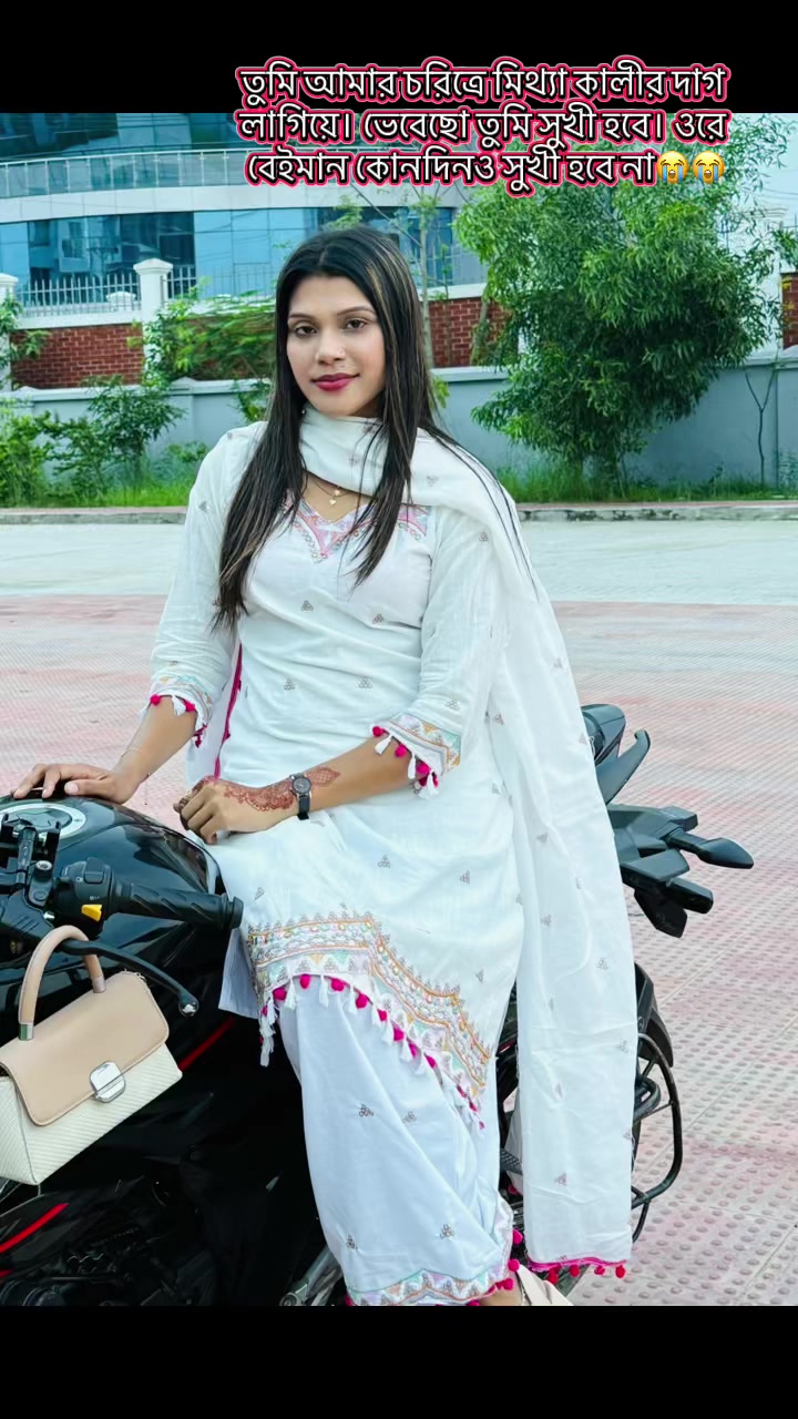 @👩&zwj;🎓⚖️Arshi +(আরু)⚖️🎓
