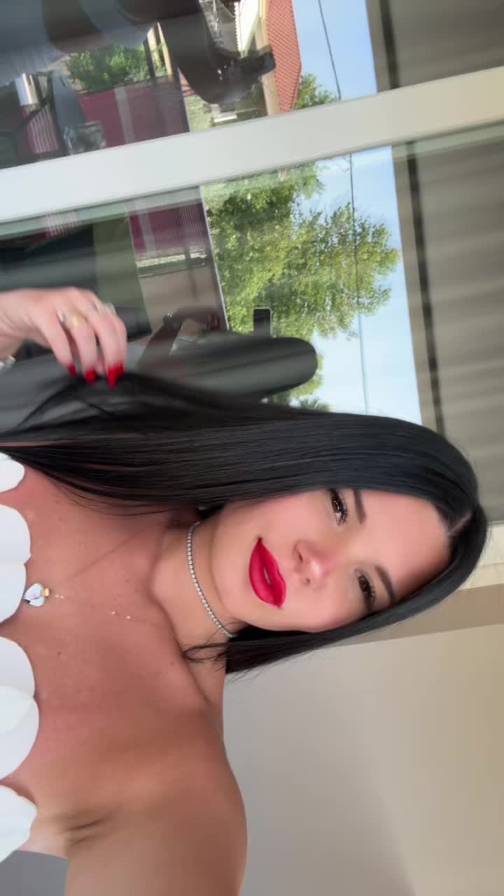 @AngelaDeMaria