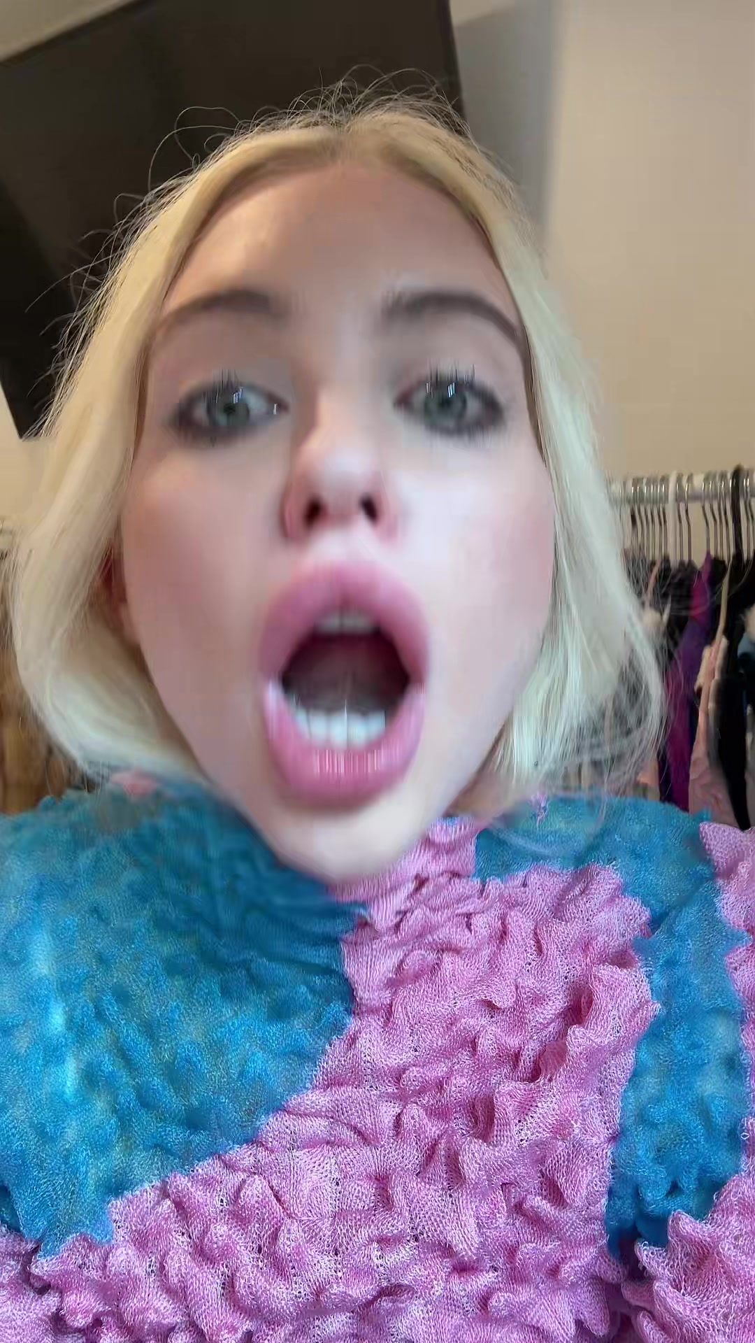 @Chloe Cherry