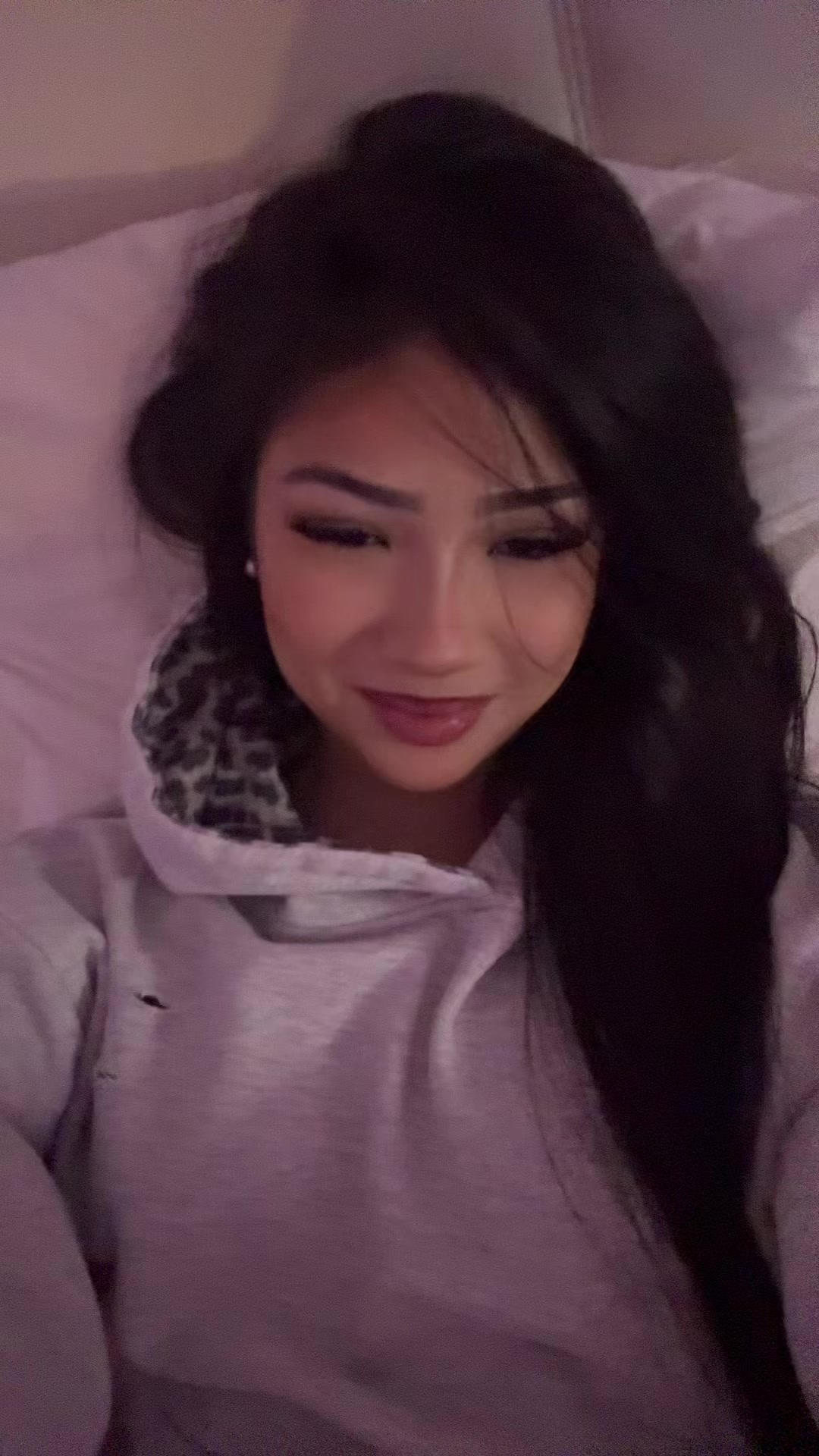 @rebeccadng