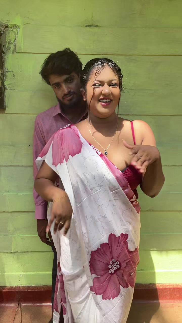 @අනූ • මෙලා