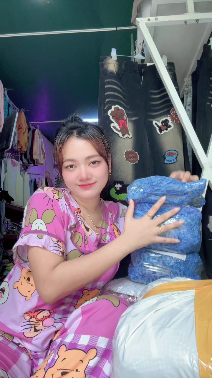 @S Khin Aye T99 အထည်ချုပ်စက်ရုံ