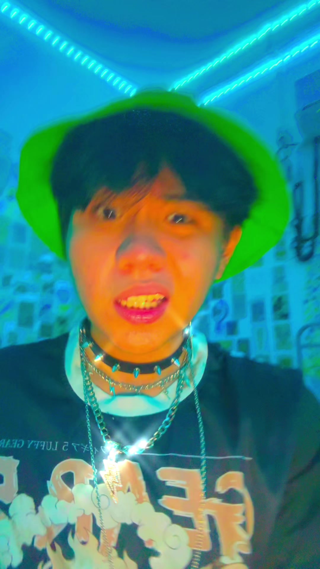 @๐ญ๐๐๐๐ ๐ฆขโจ