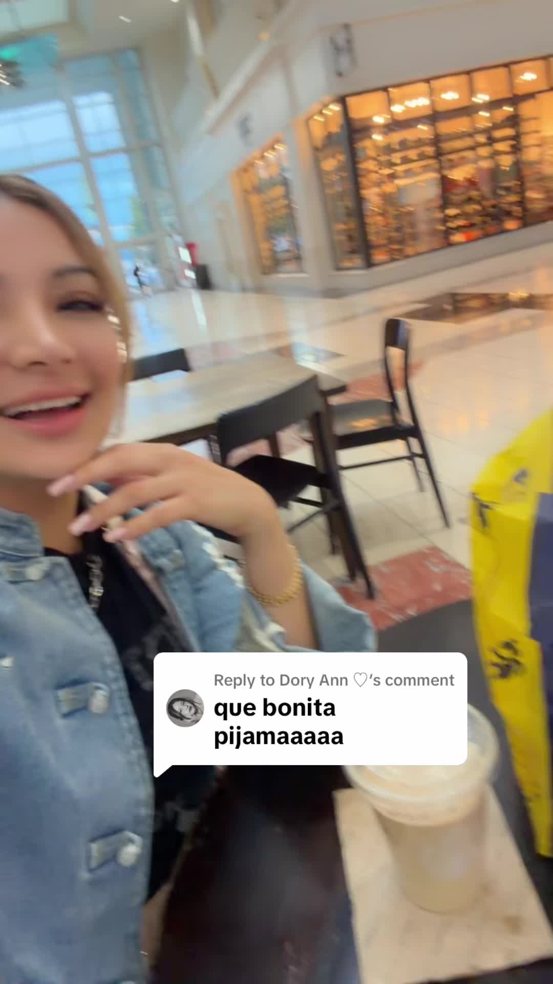@Candela y la Daniella