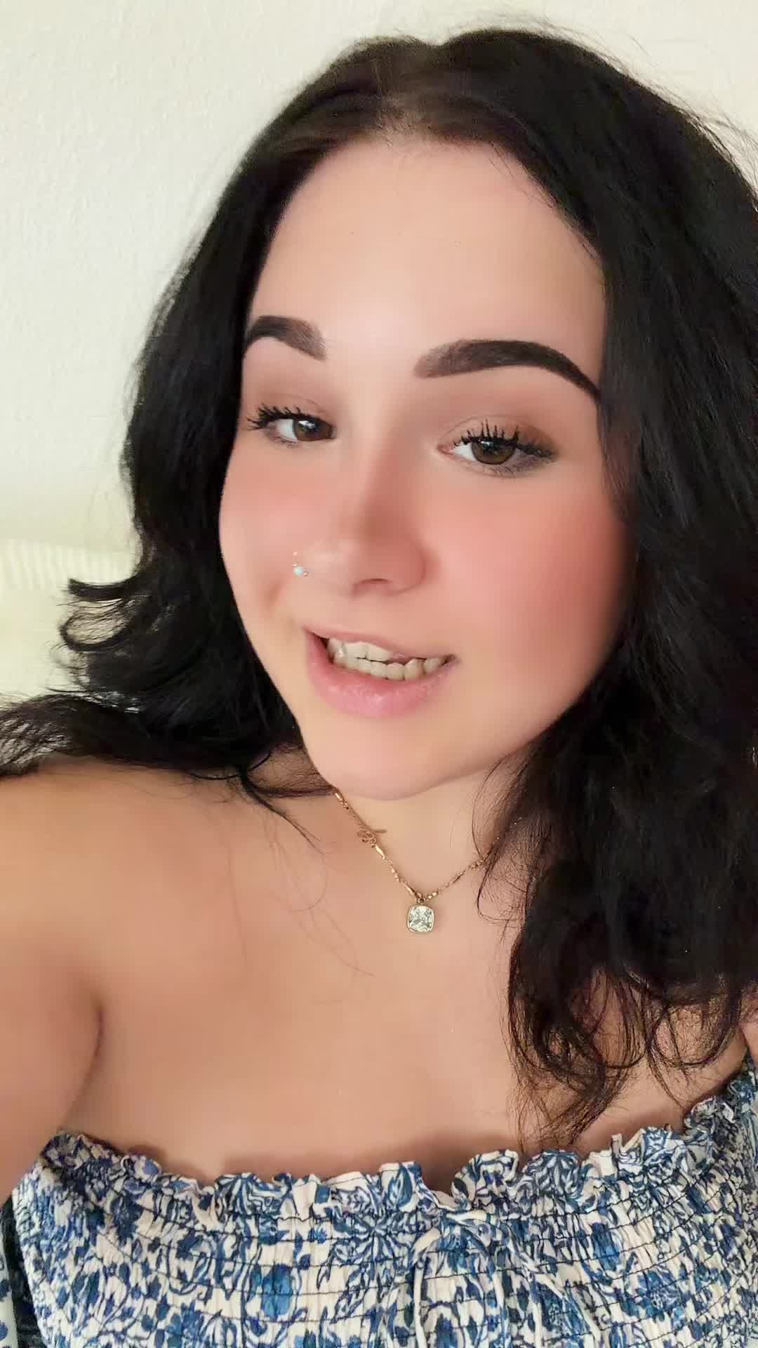 @itsnaaava