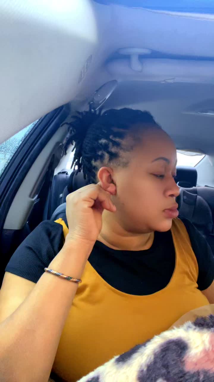 @1stladyone