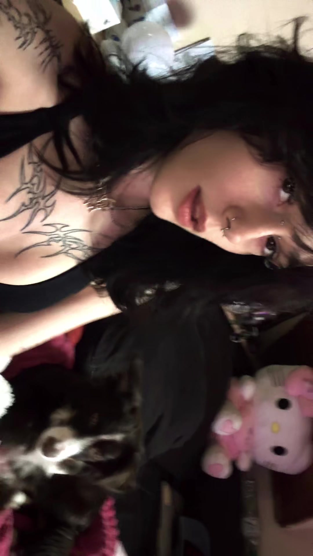 @strwberrii