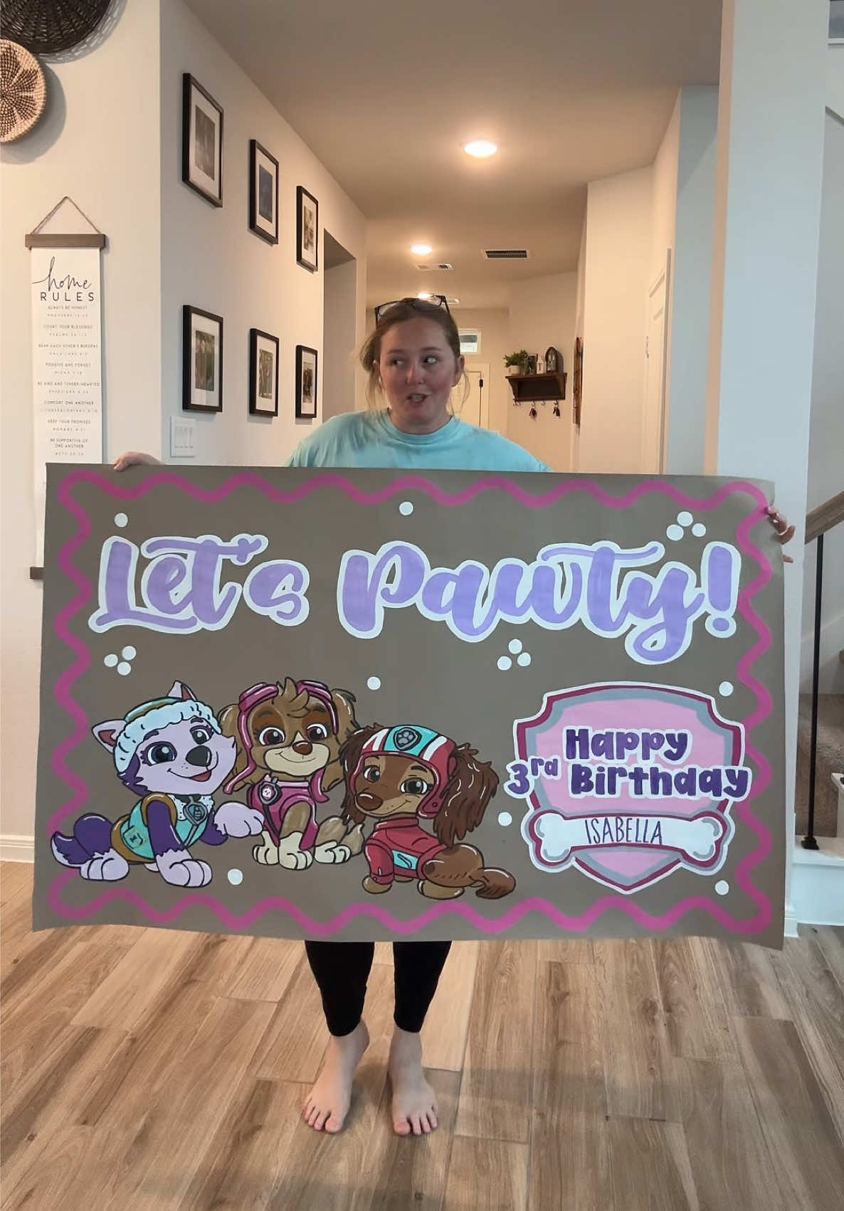 @Lindsey | Banner Artist & Mom