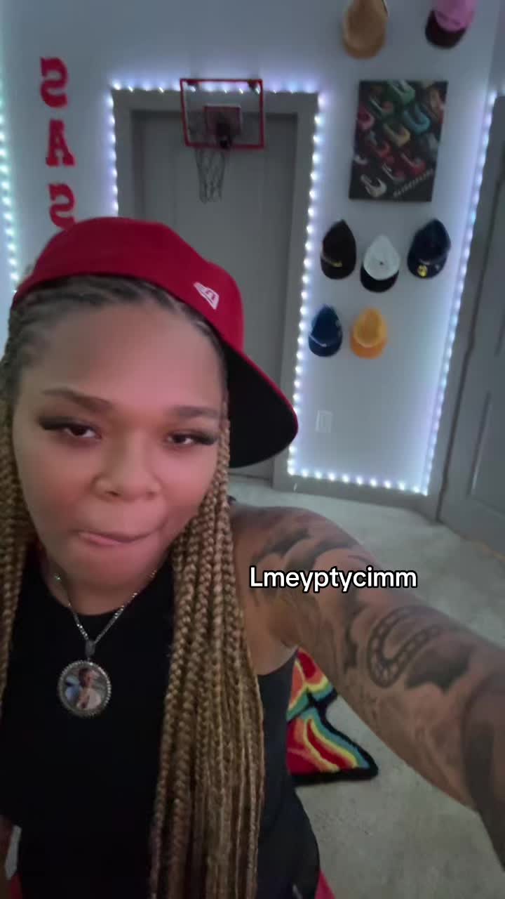 @girlthatsredd