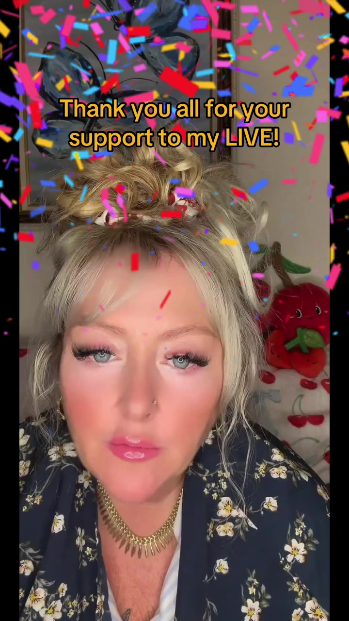 @𝓒𝓱𝓮𝓻𝓻𝔂🍒🦋་💜🚀