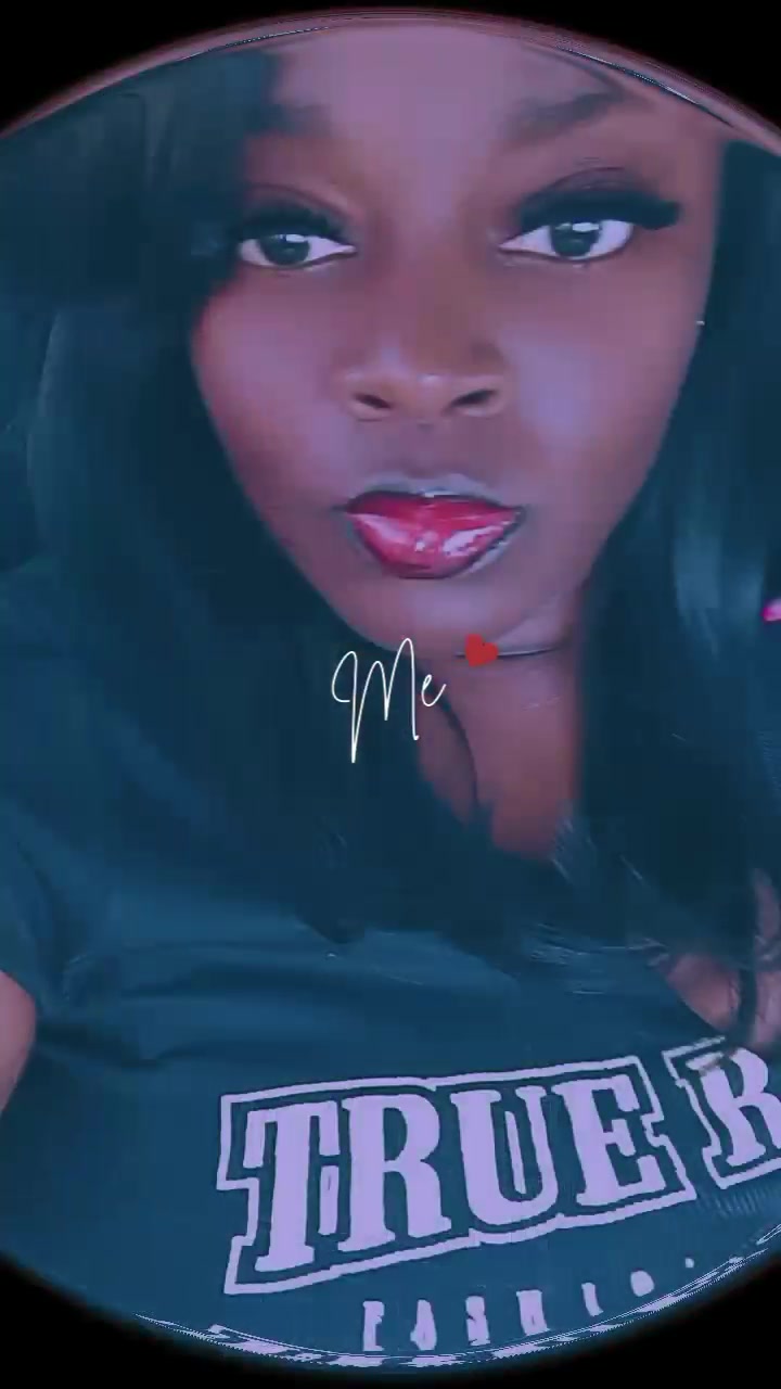@itsjustshallee