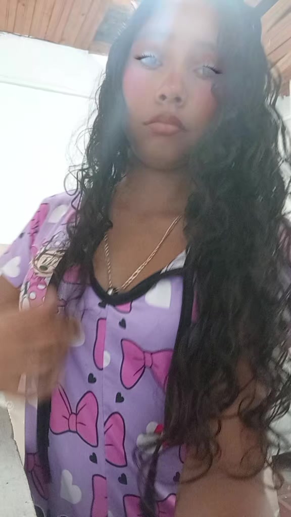 @faby 💜