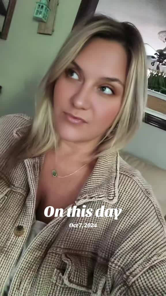 @AshleyChalet
