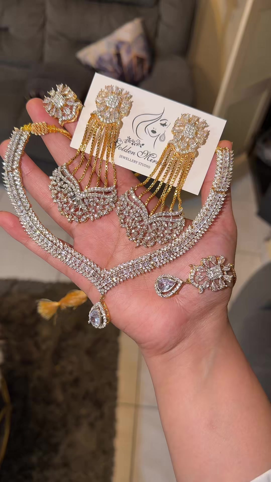 @Golden Mirror Jewellery Studio