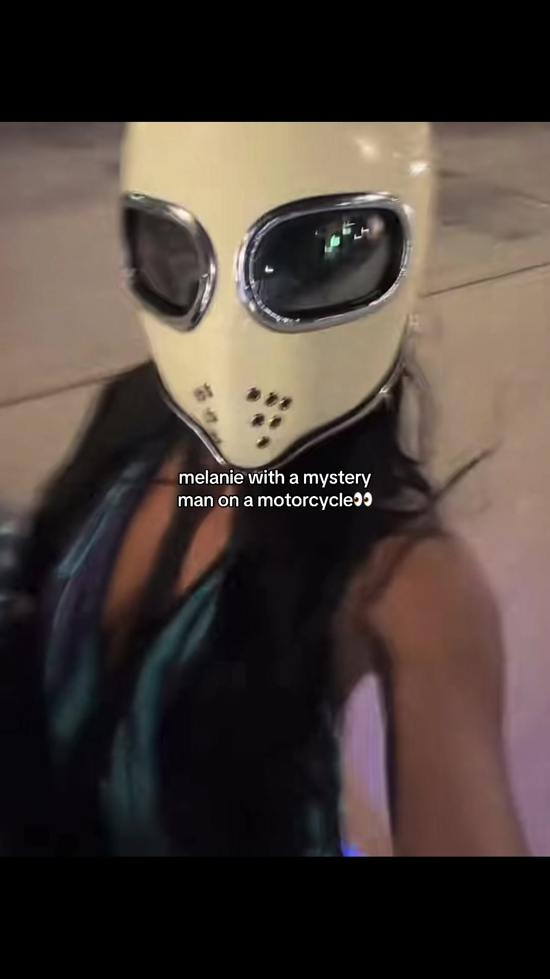 @🖤