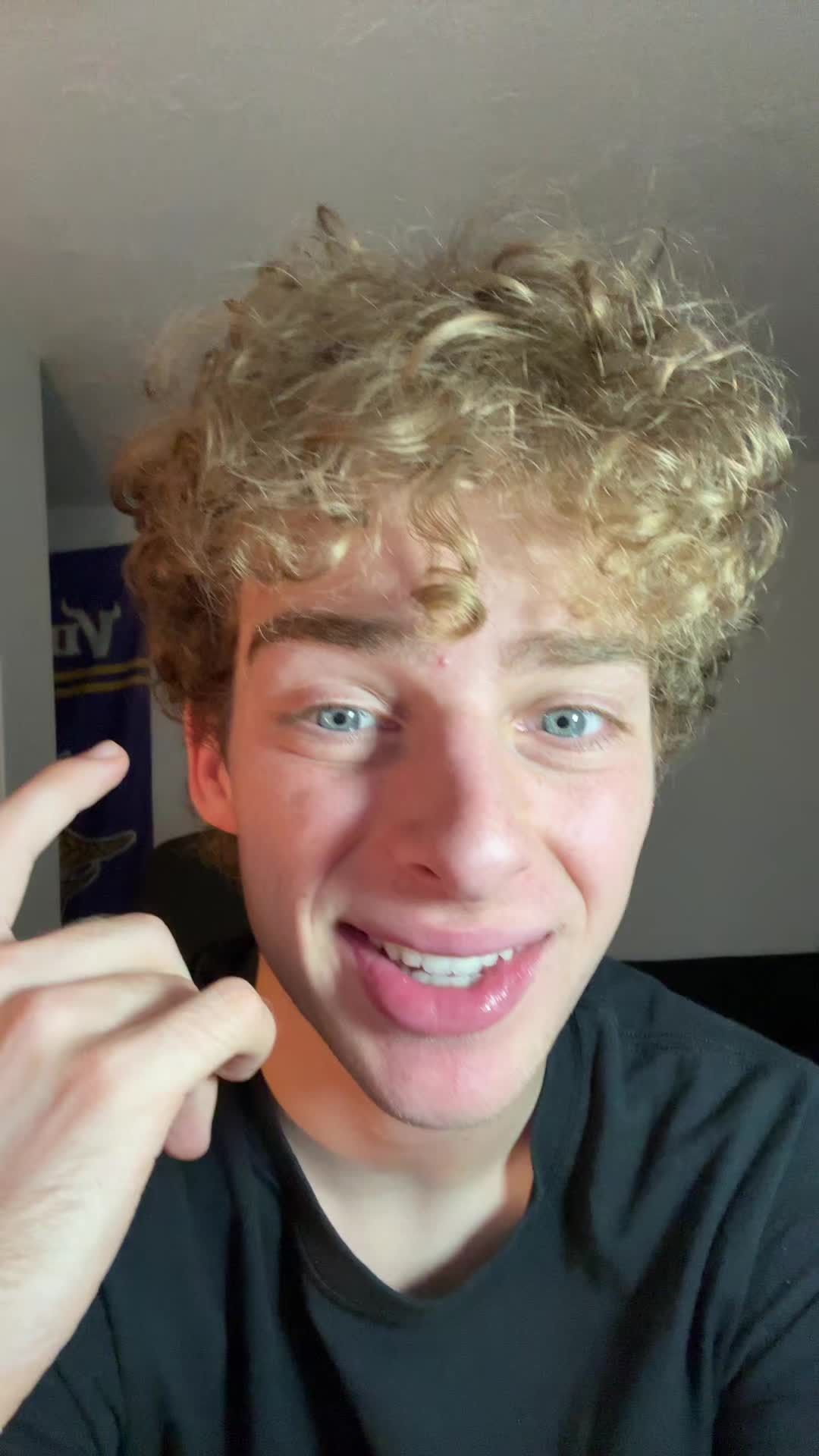 @kinyoihe