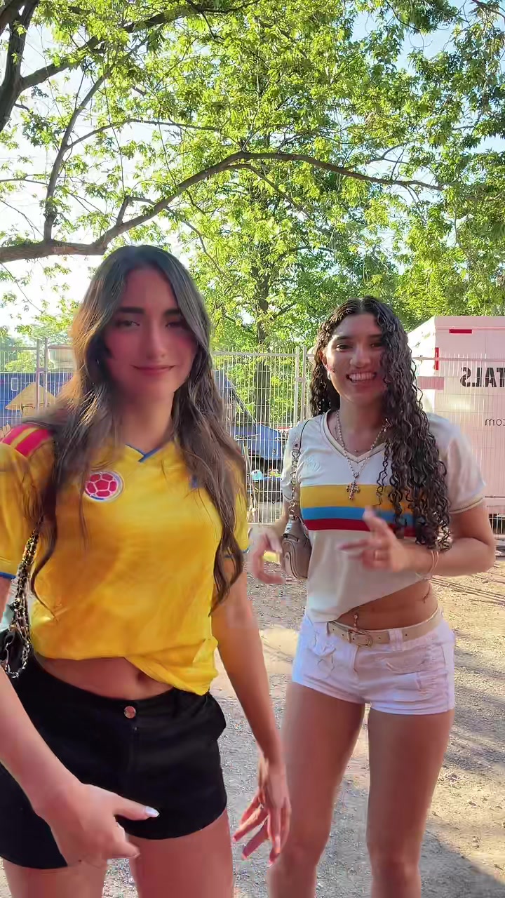 @Ur typical dancer