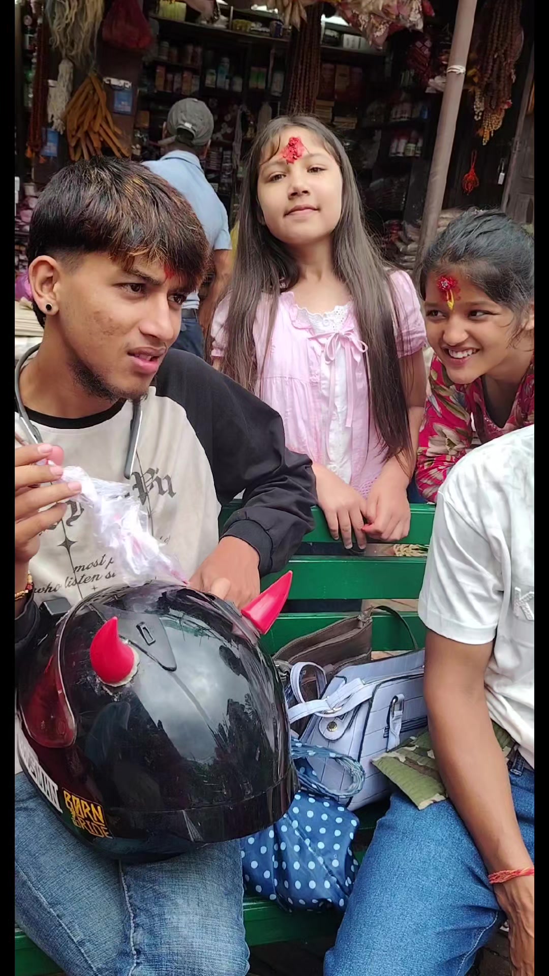 @अधिकारी लक्ष्मी