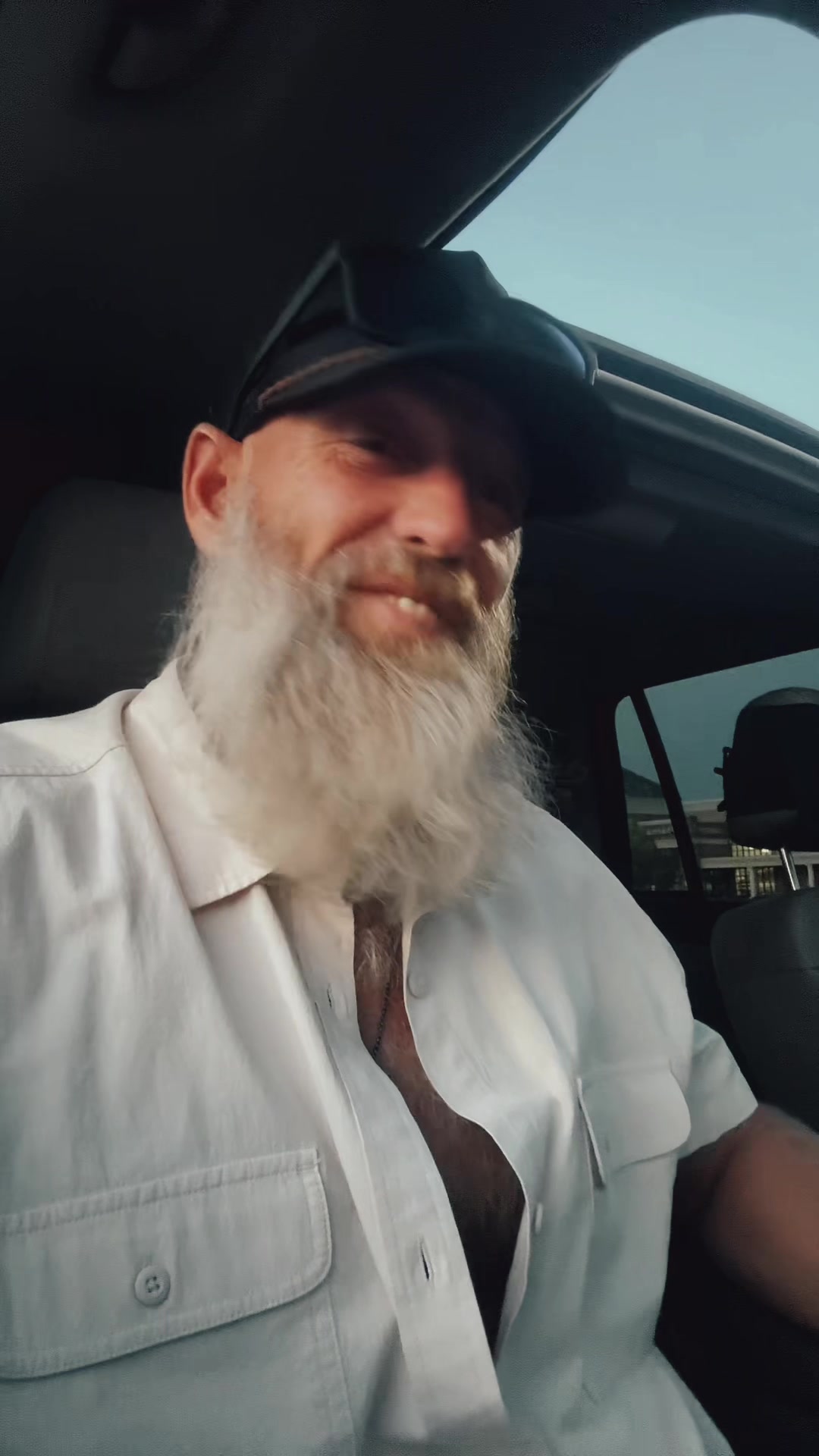 @bearded_bee