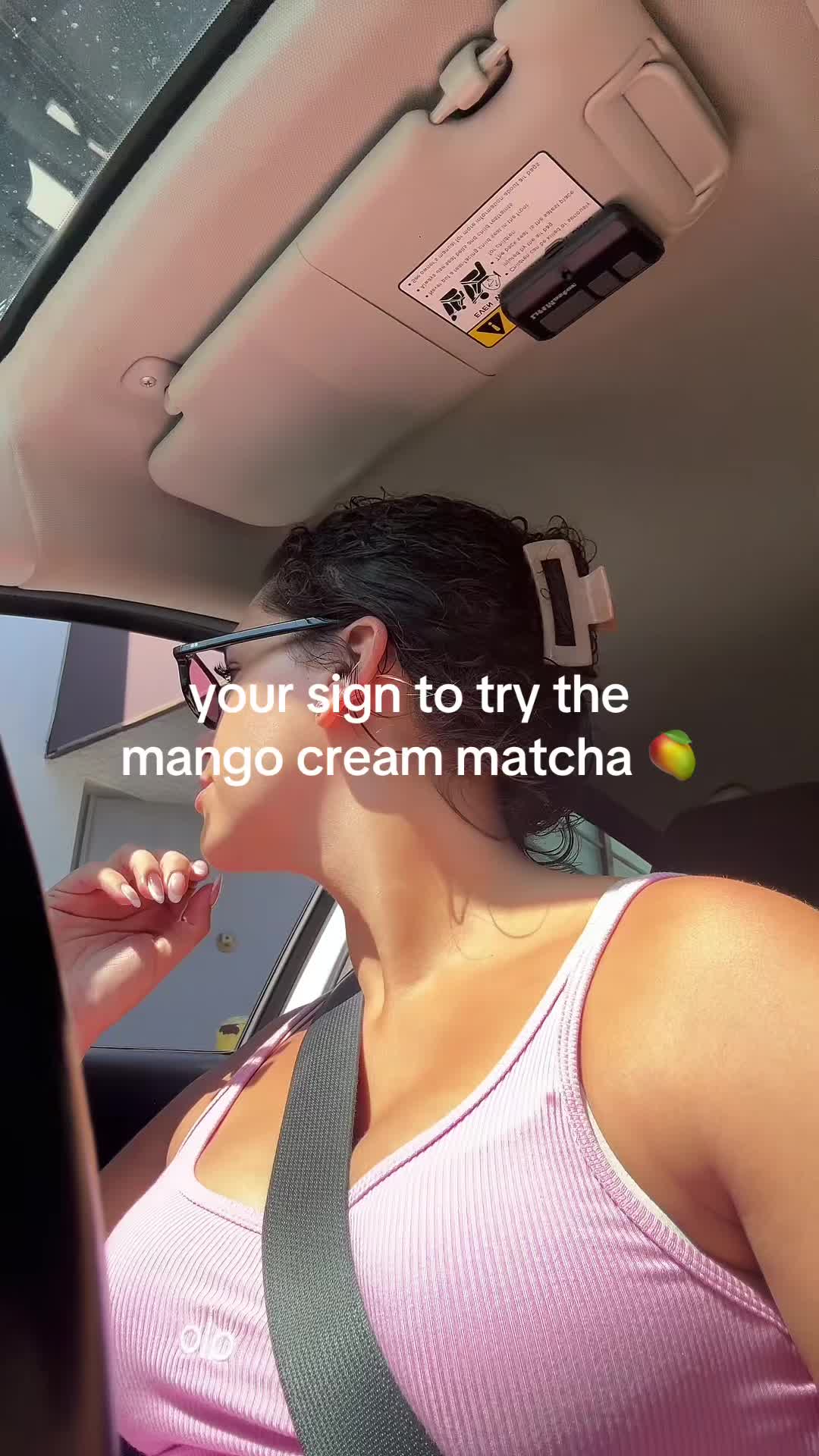 @itsclaudiaaguilar