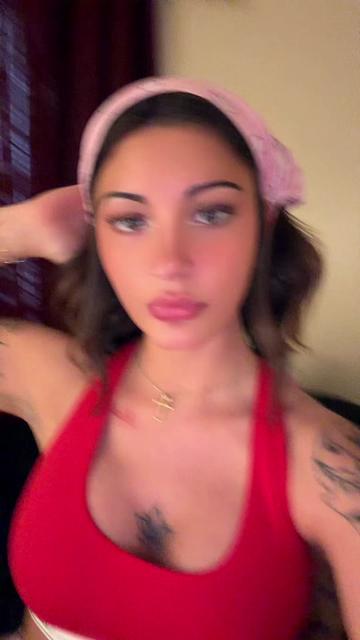 @lovely vic