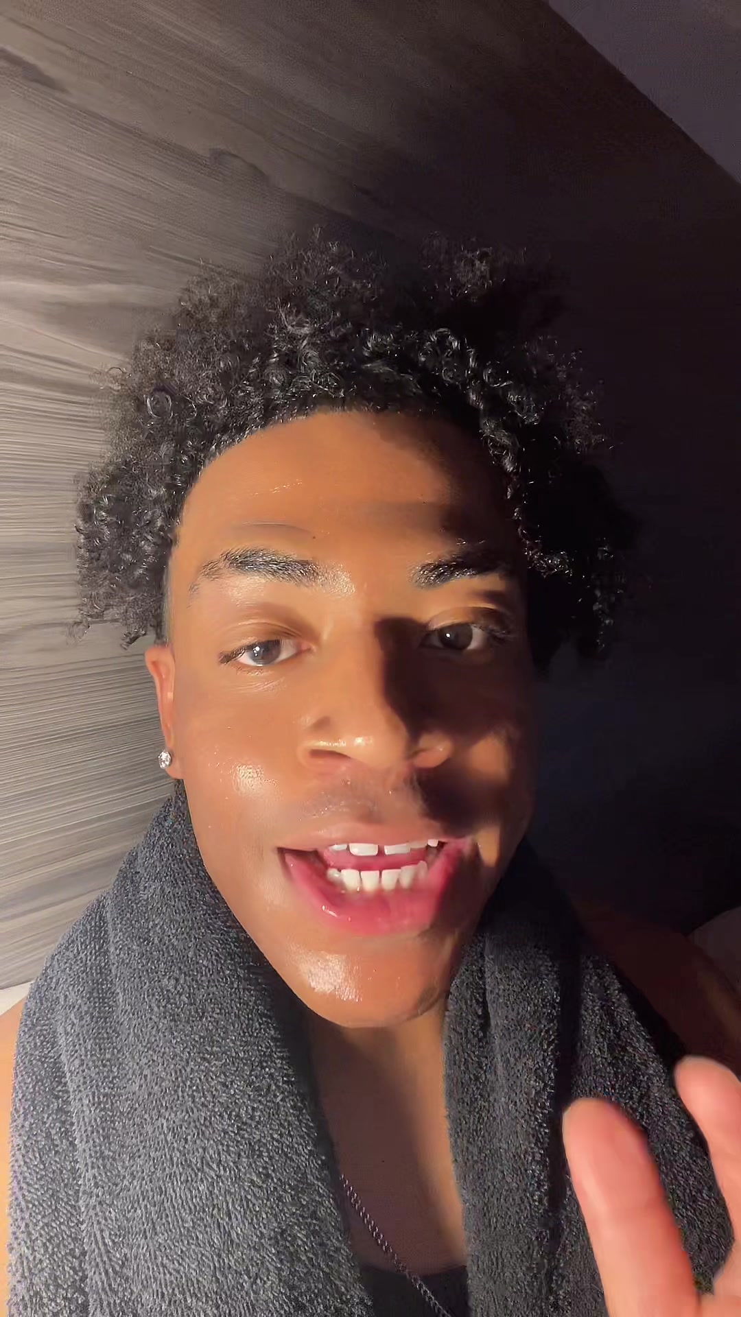 @Giftedtwannn