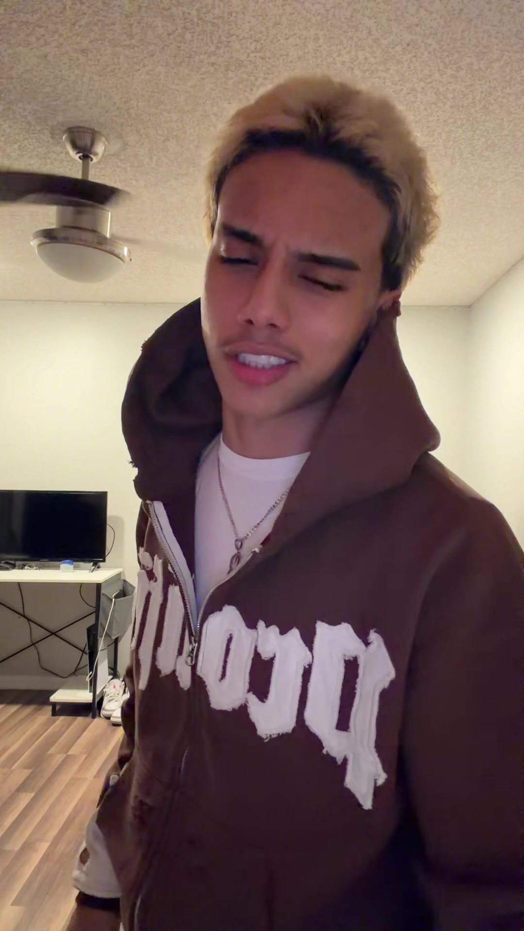 @Joelknocked