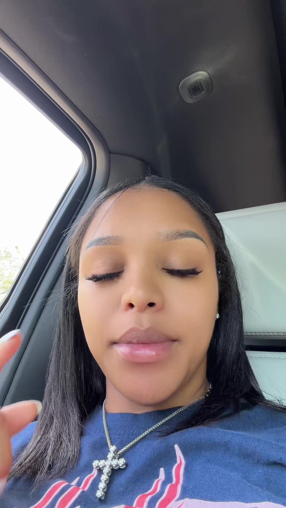 @mrsracqel