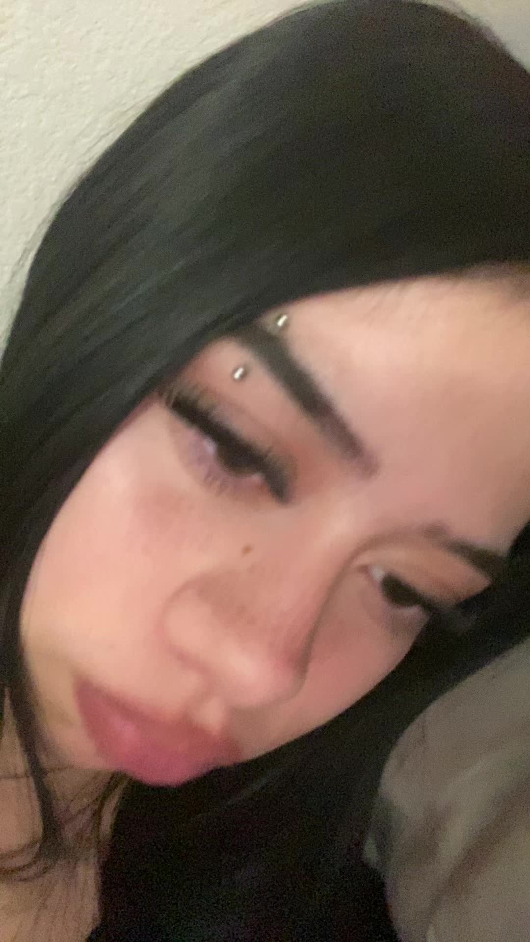 @️